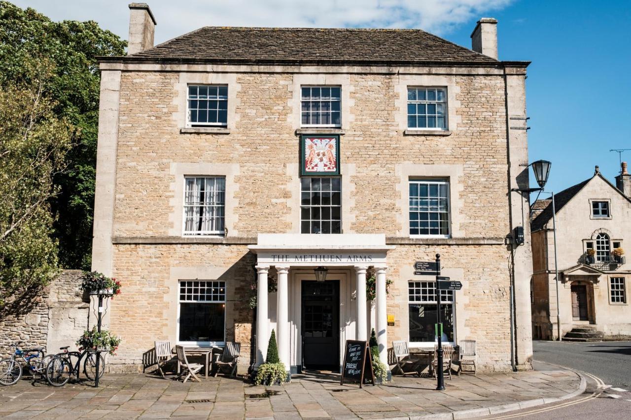 מלון קורשם The Methuen Arms מראה חיצוני תמונה The Old Parsonage