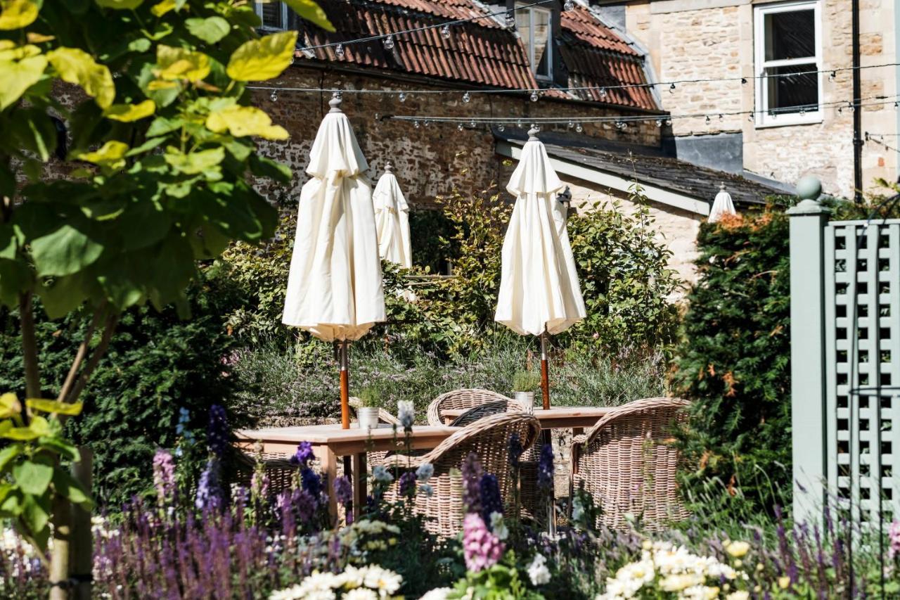 מלון קורשם The Methuen Arms מראה חיצוני תמונה The garden