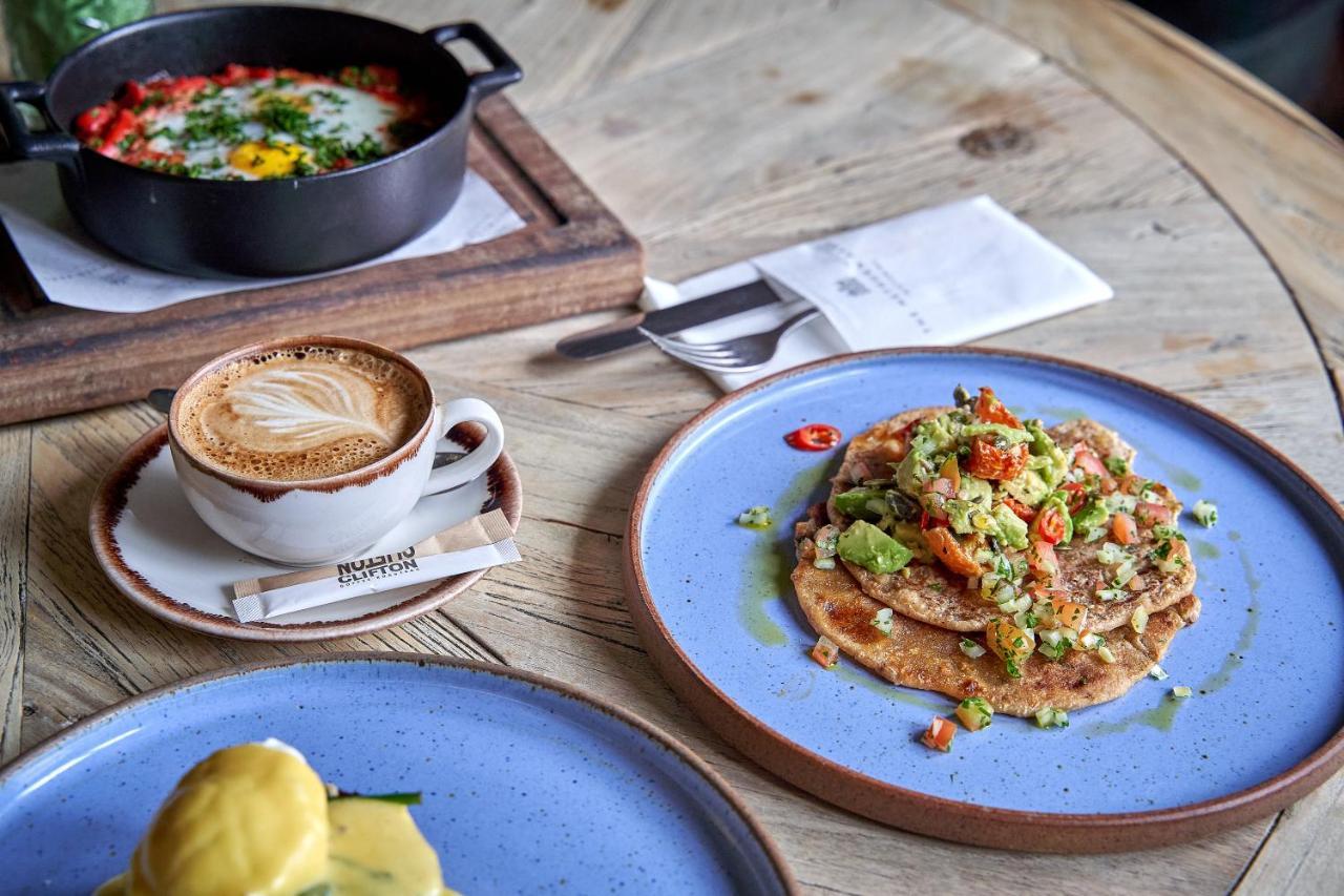 מלון קורשם The Methuen Arms מראה חיצוני תמונה Breakfast at the River Cottage Cafe