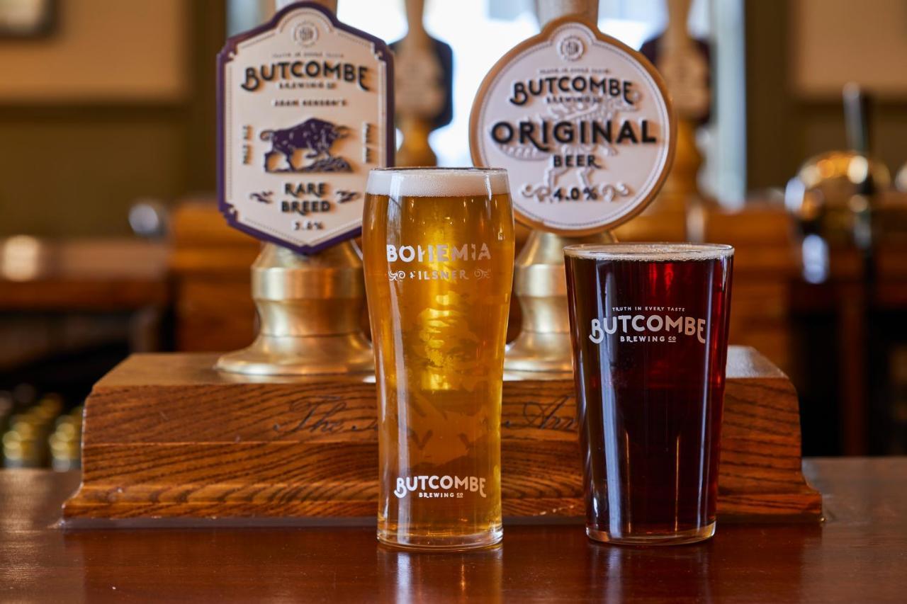 מלון קורשם The Methuen Arms מראה חיצוני תמונה Butcombe beer